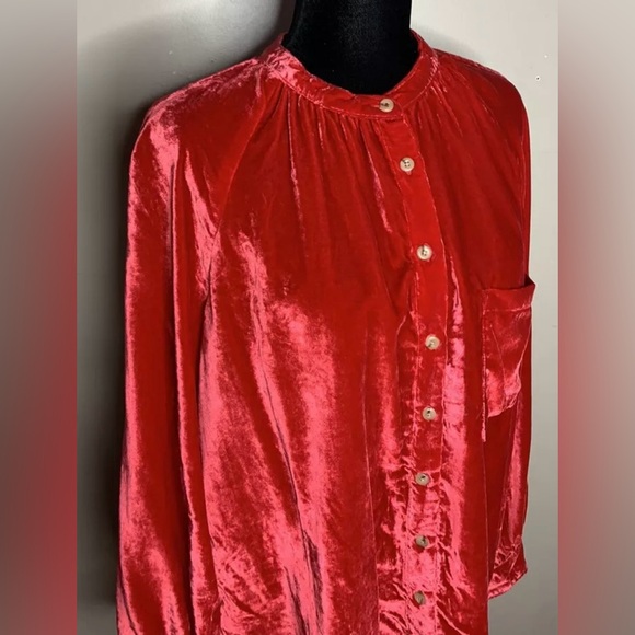 Anthropologie Pilcro Velvet Button-Up Cherry Red Blouse | Large | Stunning Color - Picture 3 of 14